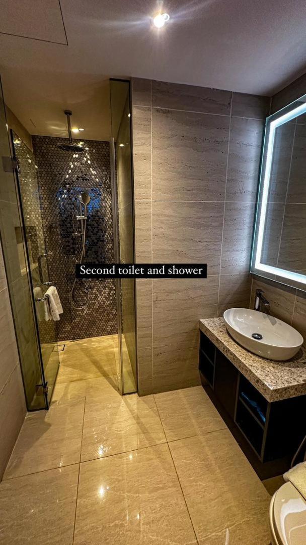 Axquisite Suites At Klcc Kuala Lumpur Exterior foto