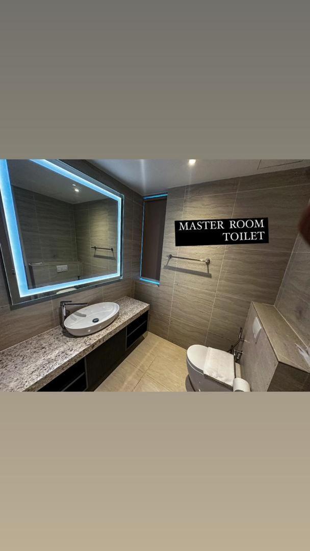 Axquisite Suites At Klcc Kuala Lumpur Exterior foto